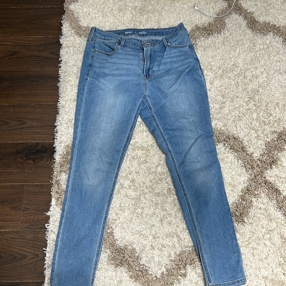 Old Navy high rise super skinny jeans size 10